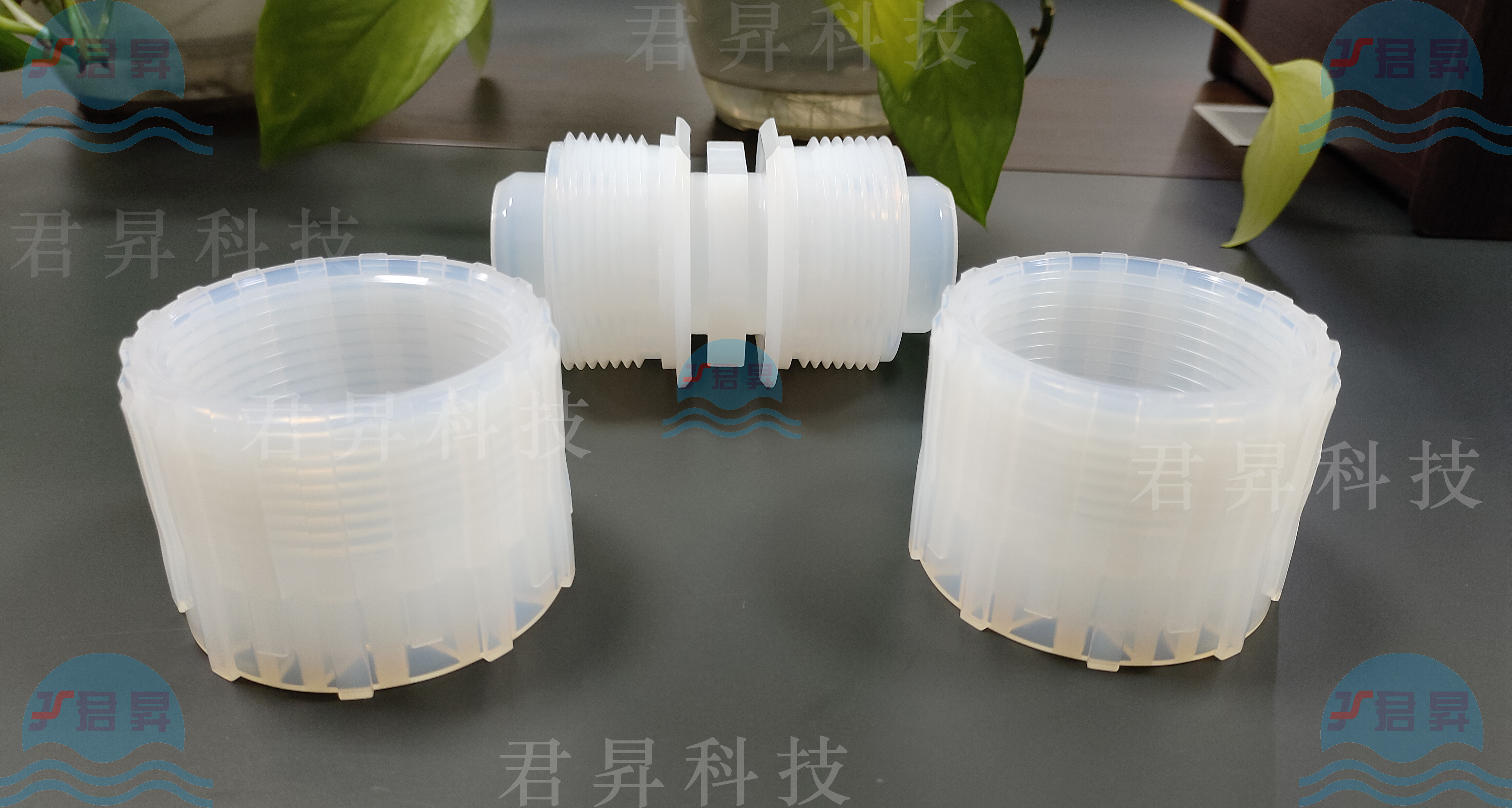 半导体制造中PFA扩口接头的关键作用与应用场景